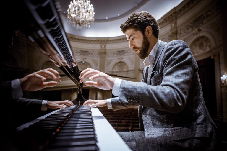 Thomas Beijer speelt Satie
